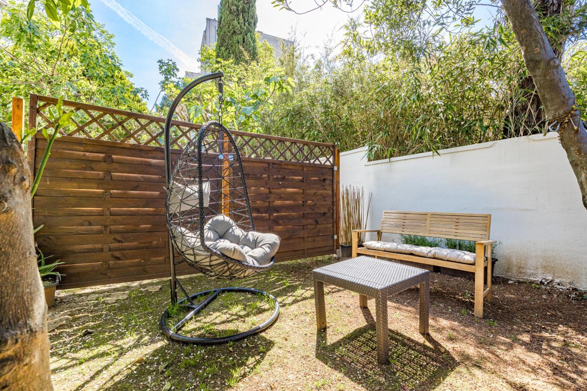 Apartment Valkane Private Garden